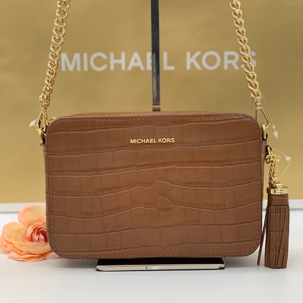MICHAEL KORS MD CAMERA CROSSBODY BAG EMBOSSED LETR - Picture 10 of 16